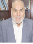 الخطاط الجزائري محمد سعيد شريفي يتسلم جائزة السلطان قابوس 