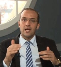 المحلل السياسي والباحث في العلاقات الدولية الدكتور سليمان اعراج للنصر 