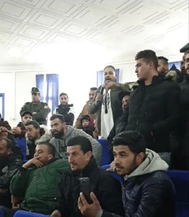 الوالي يستقبل ممثلين عن المحتجين 