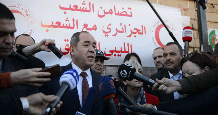فيما تم شحن أكثـر من 100 طن من المساعدات بأمر من تبون: الجزائر ستقوم بمبادرات في اتجاه الحل السلمي للأزمة الليبية