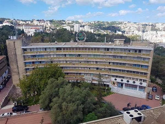 بلحيمر يؤكد على أهمية ترسيخ مكانة التلفزيون العمومي في القطاع السمعي البصري