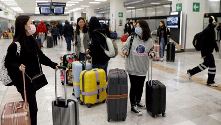 فضلا عن تجنيد فرق طبية لمعاينة المعتمرين القادمين من البقاع المقدسة