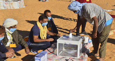 العملية جرت في ظروف عادية: انطلاق الاقتراع على مشروع الدستور بالمكاتب المتنقلة