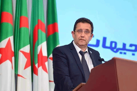 وزير الفلاحة والتنمية الريفية يؤكد: التَّعديلُ كرَّس مادة هامة لحماية الأراضي الفلاحية   