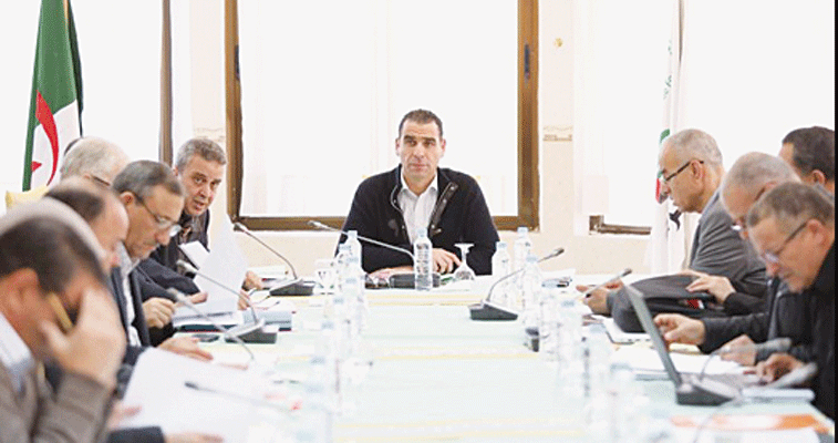 السوبر «المعلق» يفتتح الموسم الجديد:  الفـــاف تؤخـــر موعد انطلاق بطولـة المحتـرف الأول