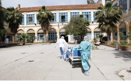 وضع قسم طب الأطفال في حالة استعداد: 90 مريضا يخضعون للعلاج  بمصلحة كوفيد بالمستشفى الجامعي بقسنطينة