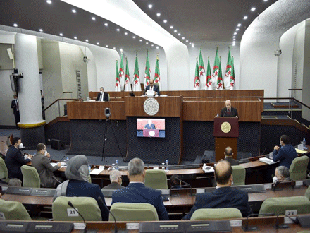 نوّاب ينتقدون تجميد استيراد السيارات المستعملة و وزير المالية يؤكد: مشـــروع قـــانون الماليـــة لـ 2021 أعد في سيـــاق استثنــــائي 
