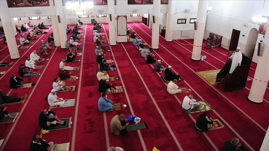 كوفيد-19: خطبة جمعة موحدة عبر مساجد الوطن للتحسيس بضرورة احترام التدابير  الوقائية