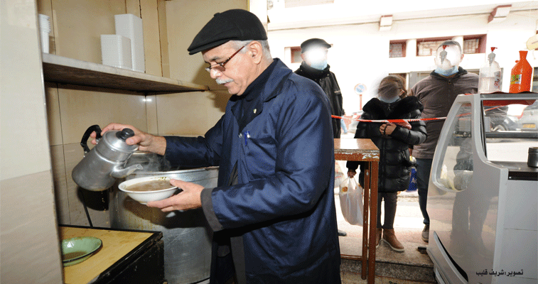 طباخوه نجوم و وصفته تتوارثها الأجيال بقسنطينة:  الحمص.. قصة طبق عمره يزيد عن قرن