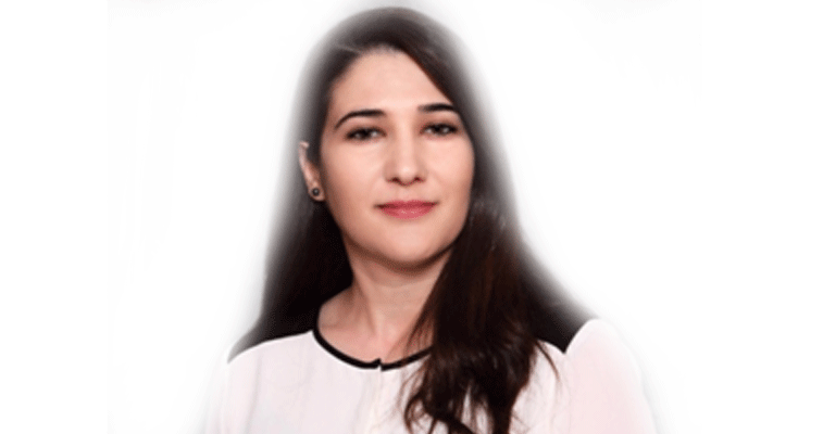 الباحثة الحاصلة على منحة الجمعية الأمريكية للسرطان، الدكتورة كريمة آيت عيسى للنصر: أطمح لنقل معارفي لبلادي و هذه رسالتي للباحثات الجزائريات