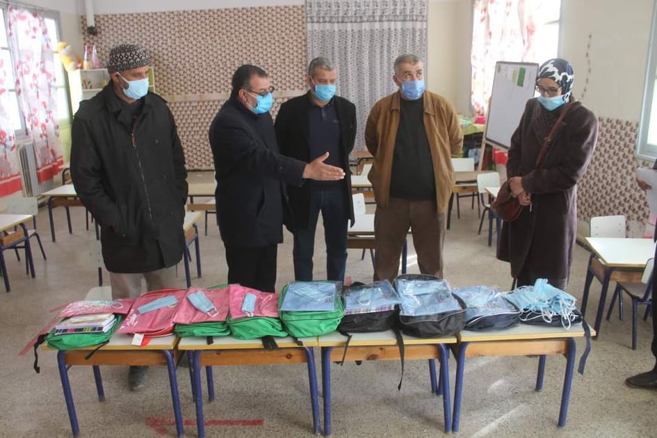 توزيع 2831 حقيبة مدرسية على تلاميذ بلدية تبسة