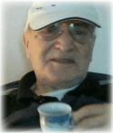 ساهم في الستينيات في إطلاق جريدة 