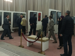 في معرض للفنان التشكيلي مراد عبد اللاوي: «رحلة روحية» تسافر بزوار متحف سيرتا