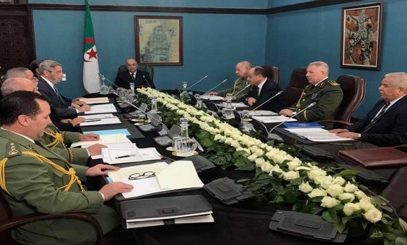  فيروس كورونا و قضايا أمنية في صلب اجتماع للمجلس الأعلى للأمن