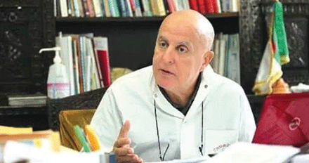 ‏الرئيس تبون يعزي الأسرة الطبية وعائلة البروفيسور سي أحمد مهدي