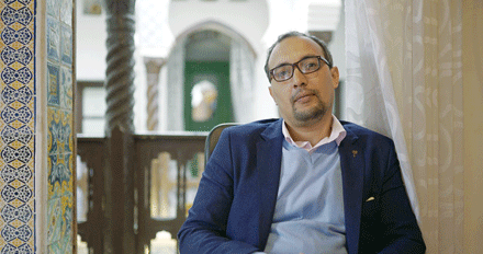 الفائز بالبوكر عبد الوهاب عيساوي للنصر: الجائزة تضعني أمام مسؤولية كبيرة