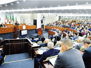 مناقشة مشروع قانون تسوية الميزانية لسنة 2017 : النواب يطالبون برفع التجميد عن المشاريع ويثيرون قضايا التنمية المحلية