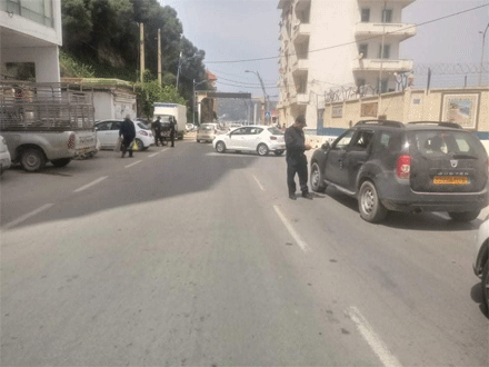 منع حركة السير باتجاه الواجهة البحرية سطورة