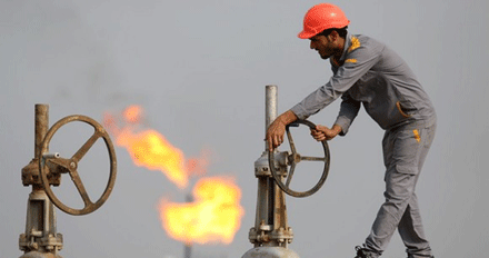 اتفــاق لتخفيــض غيــر مسبـــوق في إنتـاج النفـــط  