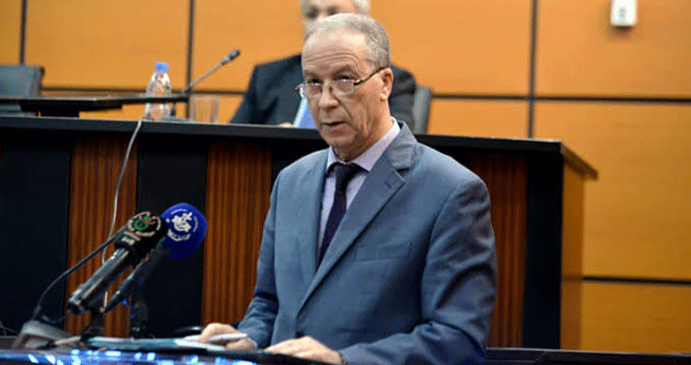 فورار يؤكد أن الالتزام بذلك هو الحل الوحيد حاليا و خبراء يحذرون: عدم احترام إجراءات الوقاية وراء ارتفاع عدد الإصابات