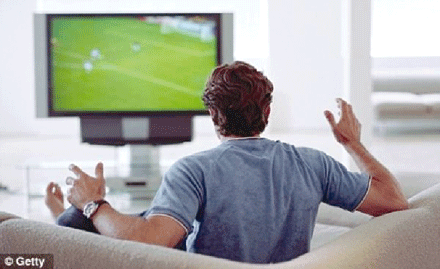 شباب وكهول يواجهون ملل الحجر بانتصارات 