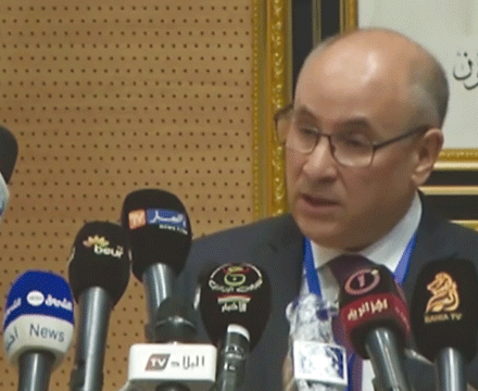 في مؤتمر استثنائي حول إلى مؤتمر عاد سادس : الطيـــب زيتــــوني أمينــــا عامـــا جديـدا للأرنـدي بالإجمــاع