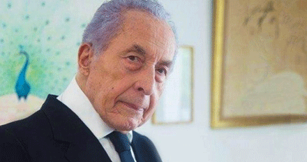 وفاة الأمين العام الأسبق للجامعة العربية: الرئيس تبون يبعث برسالة تعزية ومواساة إلى نظيره التونسي