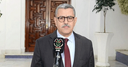 اليوم العالمي للصحافة : الوزير الأول يهنئ الصحفيين وعمال القطاع  