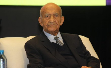 وفاة رئيس الوزراء المغربي الأسبق عبد الرحمن اليوسفي