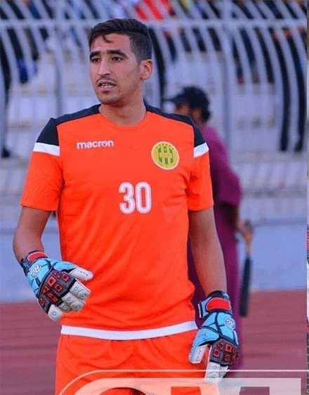 حارس شبيبة القبائل ومنتخب المحليين أسامة بن بوط للنصر: لا نريد تحويل الملاعب لبؤر عدوى  و من الأجدر تعليق المنافسة