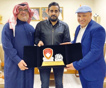 مدرب نادي ضمك السعودي نور الدين زكري للنصر: أستغرب وجود مسبوقين قضائيا على هرم نوادي عريقة !