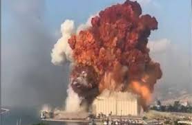 انفجار مرفأ بيروت: القضاء اللبناني يصدر مذكرة توقيف بحق مدير عام الجمارك  