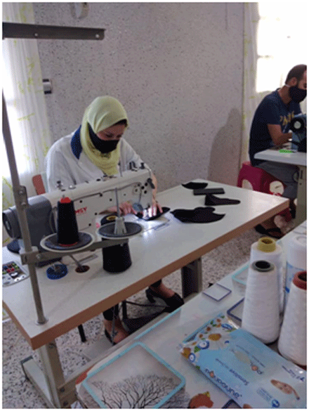 ضمن ترتيبات  إنهاء السنة الجامعية بجيجل: فتح  ورشة لخياطة 30 ألف كمامة لفائدة الطلبة المقيمين