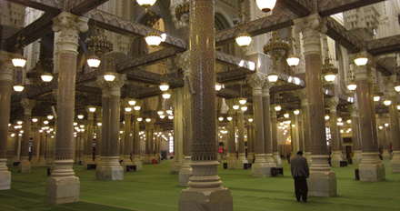 25 دقيقة لكل صلاة والتزام المصلين بالتدابير الوقائية: أزيـــد من 4 آلاف مسجــد معني بقــرار الفتـــح 
