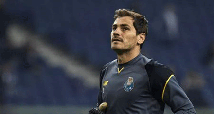 كاسياس يعلن اعتزاله اللعب
