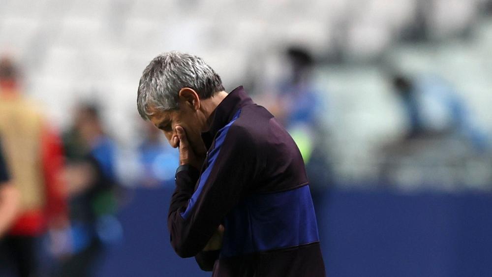 برشلونة يقيل المدرب كيكي سيتيين والهولندي كومان مرشح لخلافته