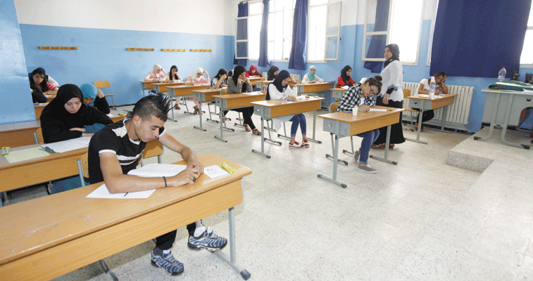 المترشحون لنيل شهادة البكالوريا ينهون الامتحانات: أوليــــاءٌ ونقابــــات يصفون دورة 2020 بالأنجـــح منذ ست سنــــوات
