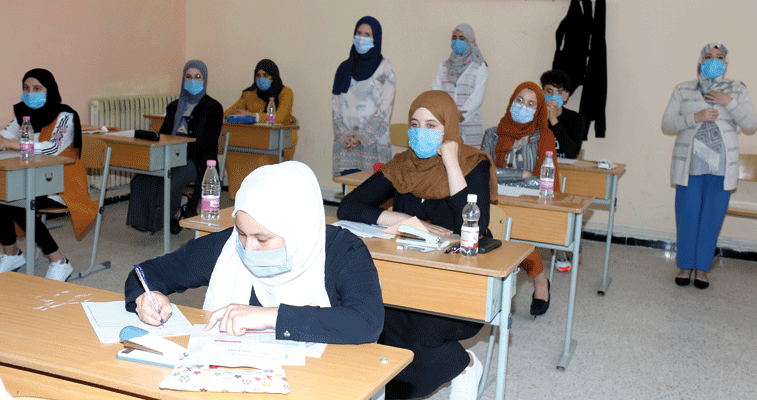 اليوم الثالث من البكالوريا: ارتياح لدى تلاميذ الآداب وقلق من أسئلة العلوم عند العلميين