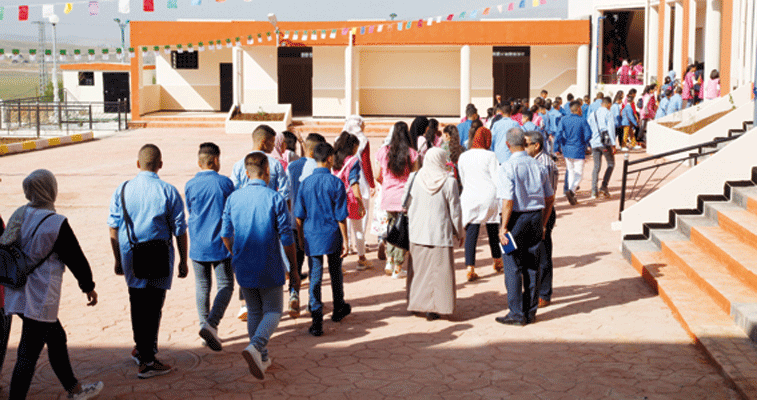 وزارة التربية تفتح استشارة حول الدخول المدرسي: اقتراح تفويج الأقسام والدراسة  ستة أيام
