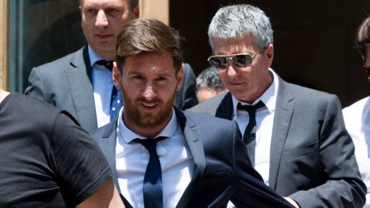 ميسي يلتحق بمركز تدريب نادي برشلونة