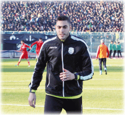 عمراني تعجب من 