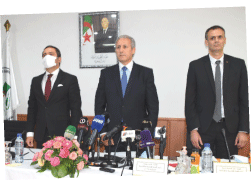 جدد تعهده بمرافقة رياضيي النخبة: حماد يتسلم مهامه على رأس اللجنة الأولمبية