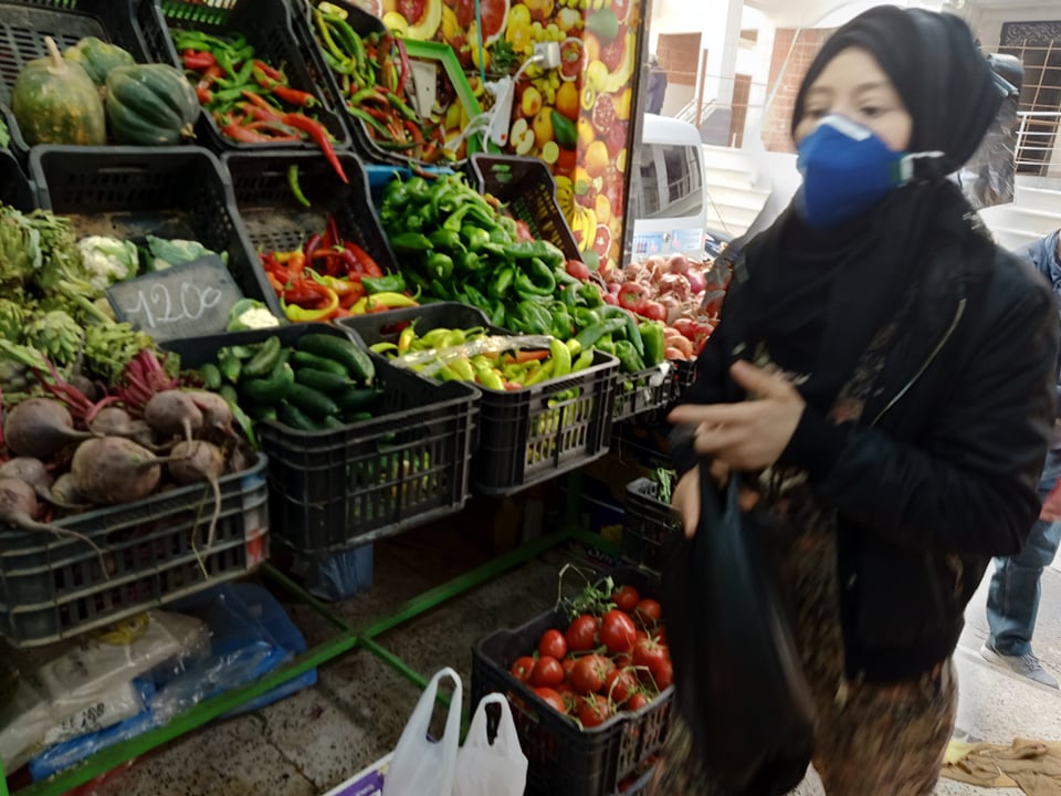 مهنيون: تداعيات كورونا و نقص آليات الضبط وراء ارتفاع أسعار بعض المواد
