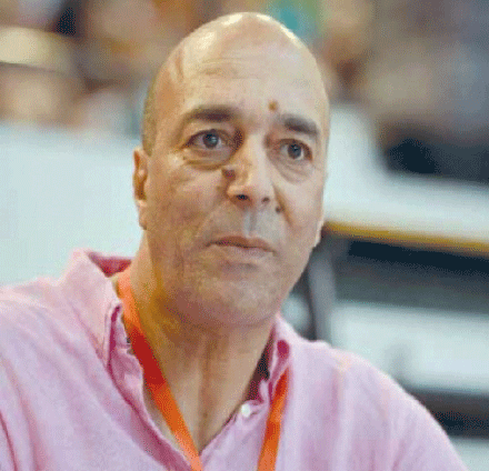 الدولي الأسبق في كرة اليد محمود بوعنيق للنصر