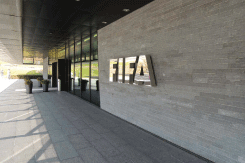 بسبب إشكالية عدم تكييف القوانين «داخليا»: النصر تعرض مضمون وثيقة سرية تهدد الكرة الجزائرية بعقوبة 