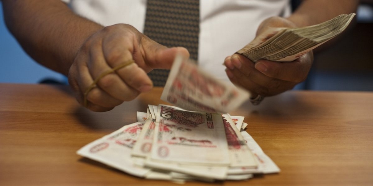 أمر بتخفيض الضريبة على الدخل الإجمالي و رفع النقطة الاستدلالية في الوظيف العمومي