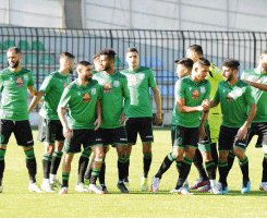استجاب لمطلب السنافر بخصوص شكال: حجــــار يستبعــــد «نجمــــي» الموســــم المـــاضـــــي !