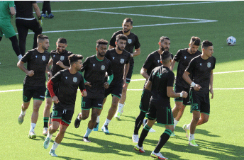 إدارة السنافر تقنع عابد بالبقاء: حجار يحضر لتغييرات أمام بلوزداد