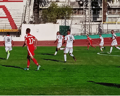 حمراء عنابة (0) - اتحاد ورقلة (0): بداية على وقع الاحتجاجات