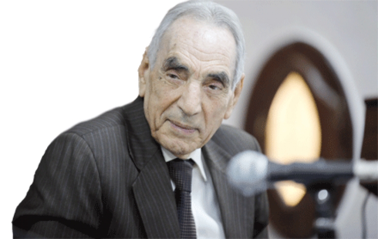 لعُمق وشمول مؤلفاته في مختلف الدراسات النقدية